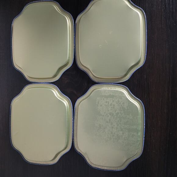 1980s Country Calico Tin Snack Trays Set of 4 Farm Animals Blue Floral Cottage - Picture 7 of 9